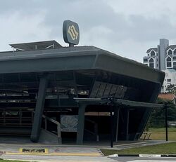 Wiltshire Road (D16), Terrace #501883521